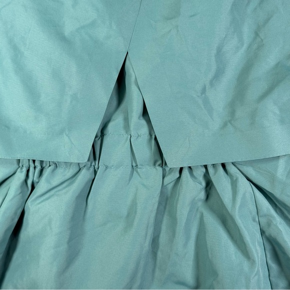 Champion Women's Hooded
Windbreaker Teal Jacket Full Zip
Size X-Small EUC - Picture 9 of 14